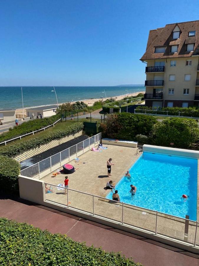 Appartement 3 pièces, vue sur mer, piscine et Tennis Cabourg Esterno foto